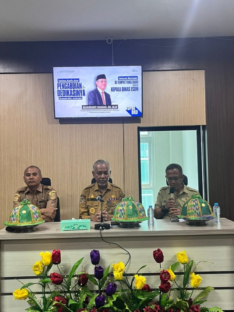 Serah Terima Jabatan Kepala BKD Sulbar, Bujaeramy Hassan Serahkan Estafet Kepemimpinan kepada Herdin Ismail