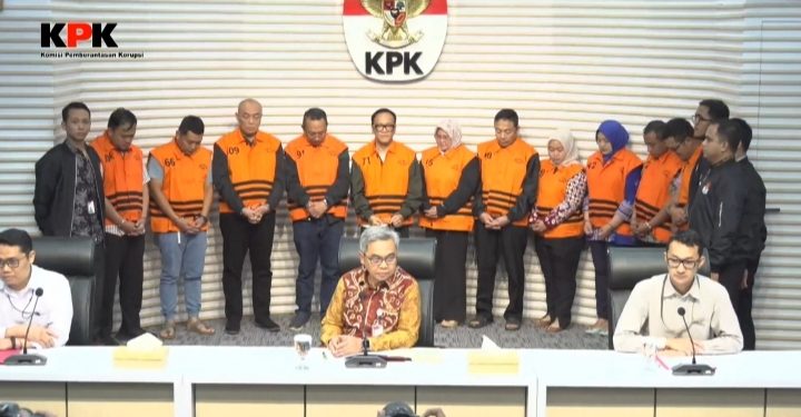 Wamenaker IE dan 10 Pegawai Kemnaker Ditetapkan sebagai Tersangka