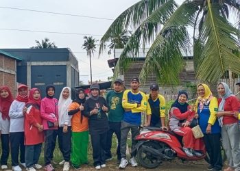 “Pappasar” Menyulam Merah Putih di Pasar Tinambung