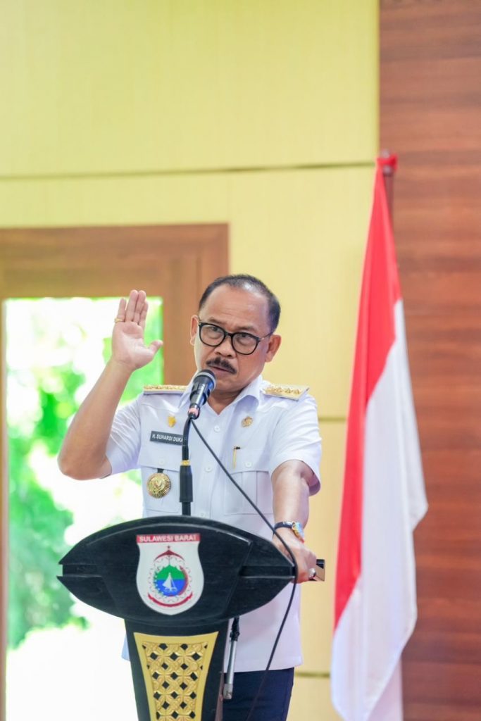 Gubernur Sulbar: Kepala Desa Harus Jadi Contoh, Jangan Foto Makan di Tempat Mewah