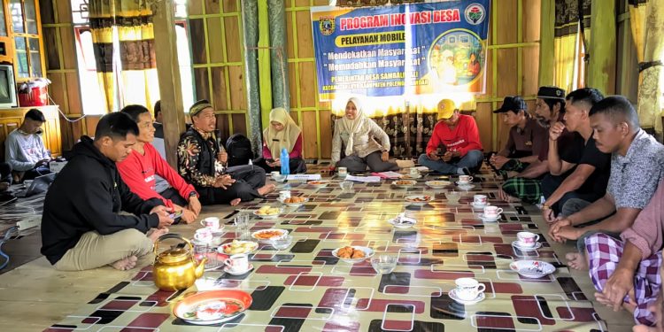 Mendekatkan Desa, Menyentuh Warga: Layanan Desa Mobile di Pallettoang
