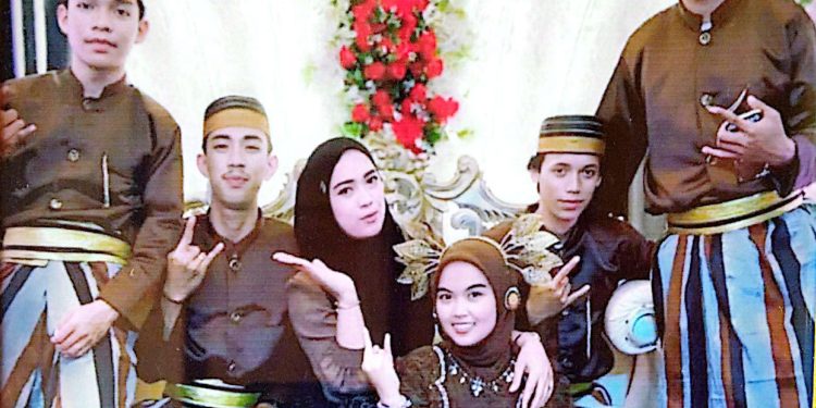 Sayang Sayang Desa Sayoang: Mengharukan Jiwa dengan Musik Tradisional