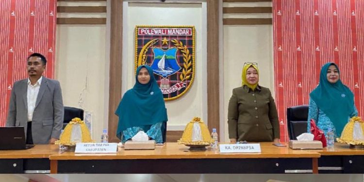 Tingkatkan Peran di Era Digital, Ratusan Pengurus PKK Polewali Mandar Asah Kemampuan Public Speaking