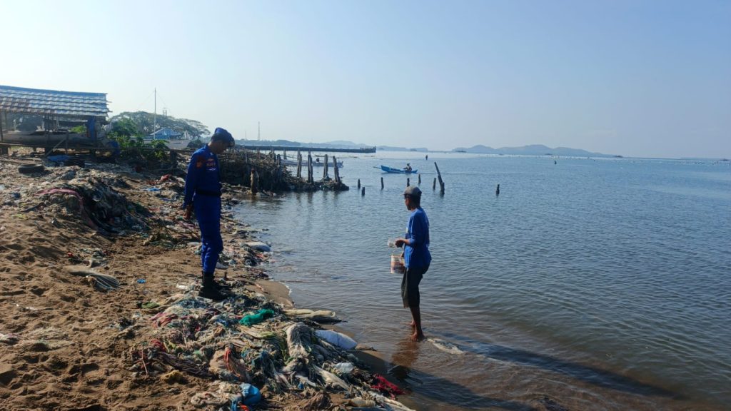Melalui Giat Binmas Perairan Satpolairud Polres Polman Perkuat Sinergi dengan Masyarakat Pesisir
