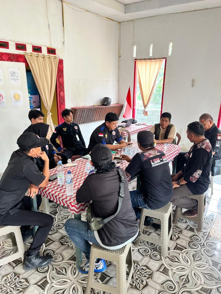 Kunjungi Sekretariat IJS, LSM-DRBI Pasangkayu Siap Bersinergi Jadi Kontrol Sosial Pembangunan